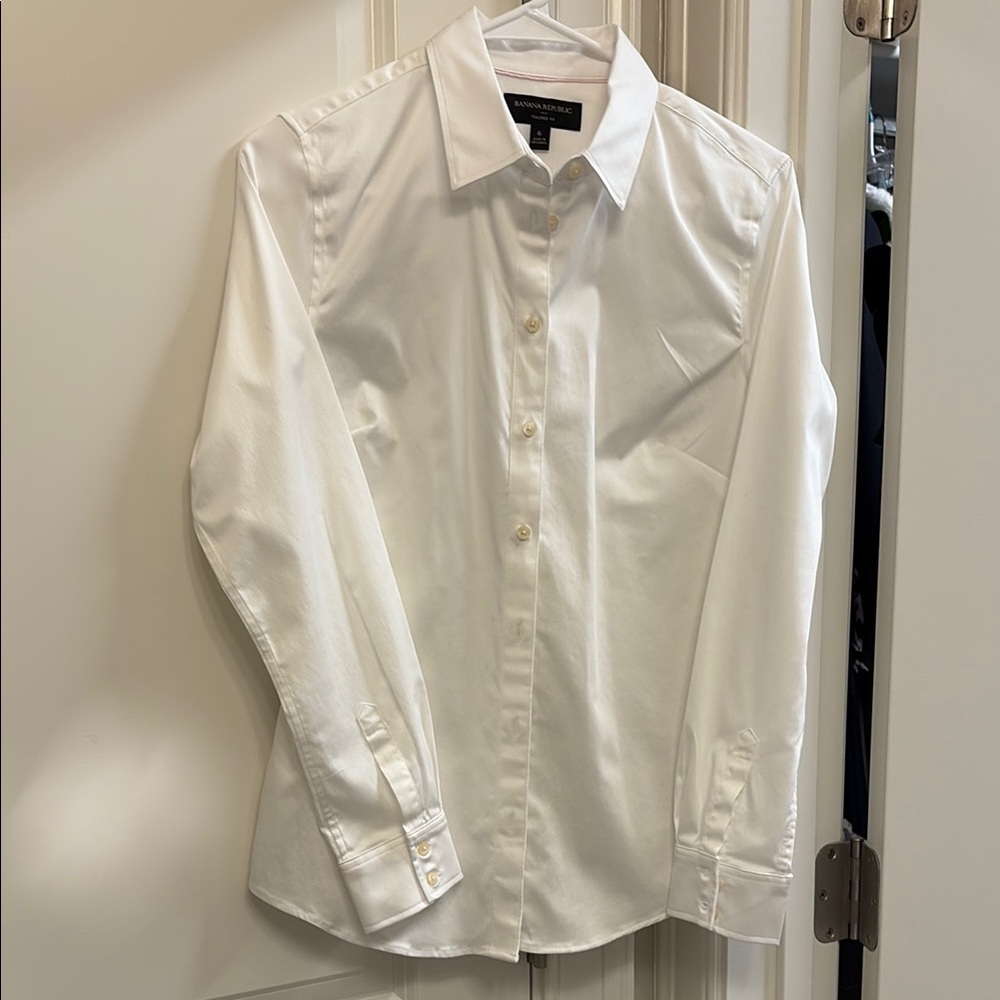 Banana Republic White Blouse Classic Long Sleeve